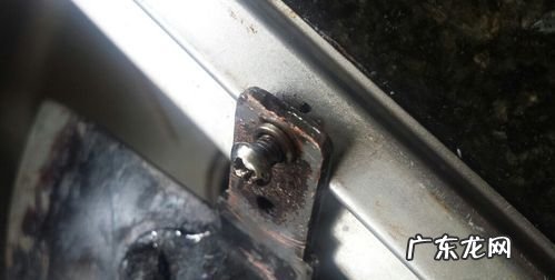 螺丝锈死了用什么方法能用,螺丝生锈了拧不下来怎么办