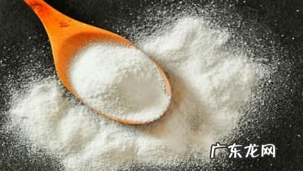 小苏打可以洗头发,小苏打洗头的好处 头发可以洗得很干净