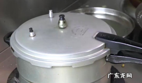高压锅稀饭上汽几分钟,高压锅压稀饭多少分钟煮熟