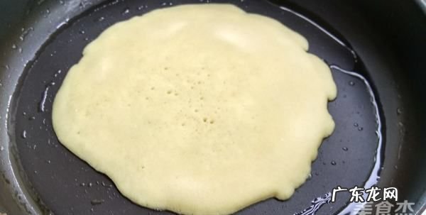 小米煎饼面糊怎么调,纯小米煎饼的面糊配方窍门