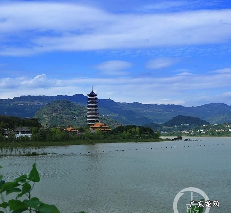 汉丰湖和西湖哪个大,汉丰湖作文结尾怎么写