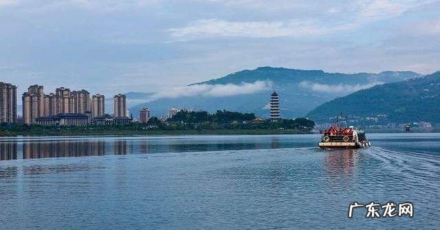 汉丰湖和西湖哪个大,汉丰湖作文结尾怎么写