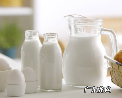 升牛奶开了怎么保存,开封的牛奶常温下能保存多久