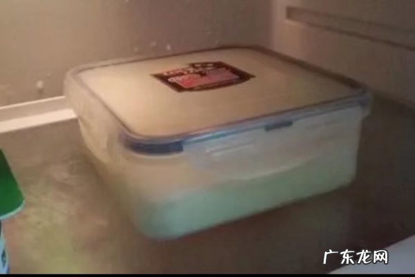 升牛奶开了怎么保存,开封的牛奶常温下能保存多久