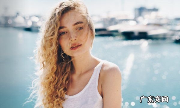 逆光怎么拍摄人物,手机逆光人像拍摄技巧