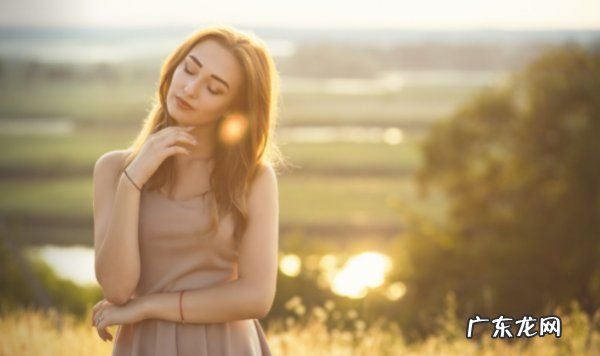 逆光怎么拍摄人物,手机逆光人像拍摄技巧