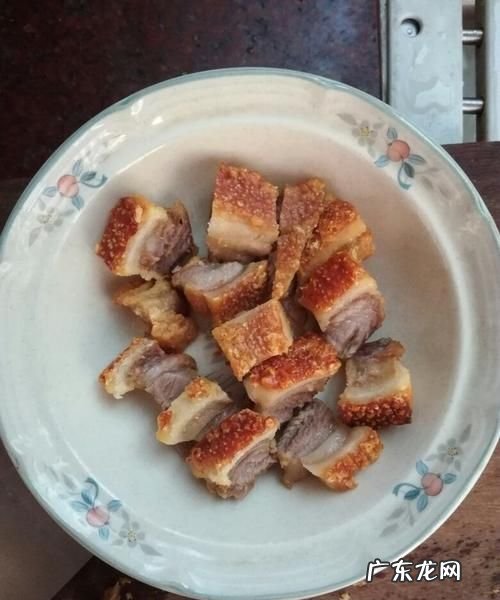 脆皮烧肉该如何重新加热,叉烧肉冷了怎么加热