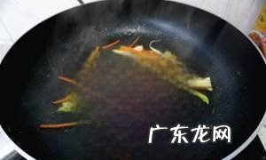 米皮怎么炒好吃又简单,炒米皮怎么炒好吃又简单不粘锅