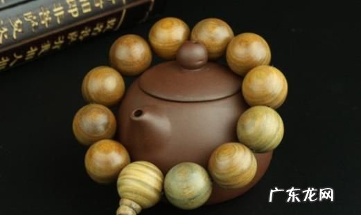 绿檀为什么越玩越黄,绿檀佛珠怎么变黄了