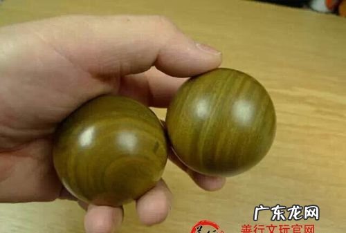 绿檀为什么越玩越黄,绿檀佛珠怎么变黄了