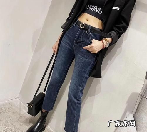 牛仔裤裤子胯小了怎么改,牛仔裤买的太小了怎么办 让牛仔裤变大的方法