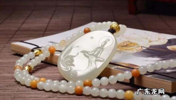 中国国石是哪种玉,和田玉是国玉那翡翠是什么