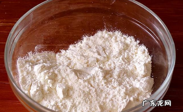 已经干了的油渍怎么洗,衣服已经干了的油渍怎么去除