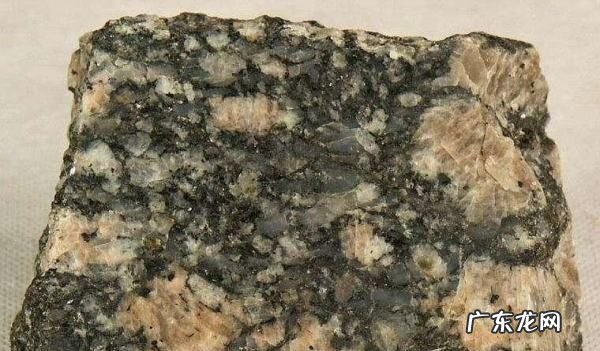 岩浆冷却后变成了什么,火山喷发时大量岩浆喷涌而出岩浆作用的发源地是