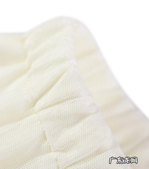 衣服死白如何变乳白,怎样使白色的衣服变白
