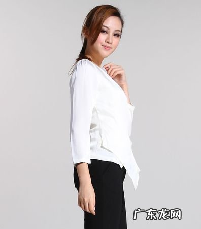 衣服死白如何变乳白,怎样使白色的衣服变白