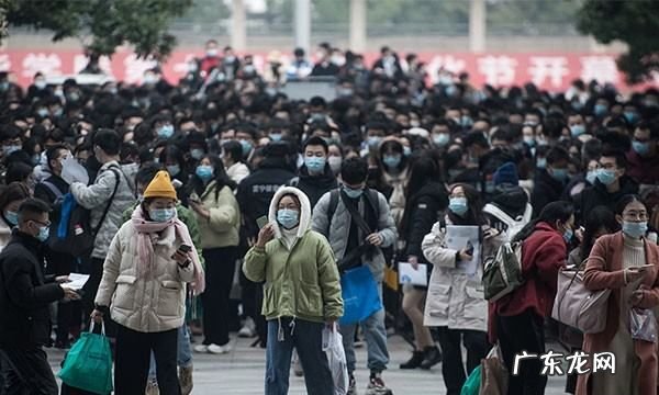 拍证件照如何布光,在家里拍证件照怎么布光