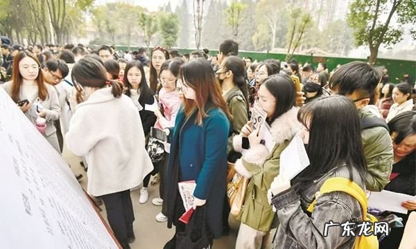 拍证件照如何布光,在家里拍证件照怎么布光