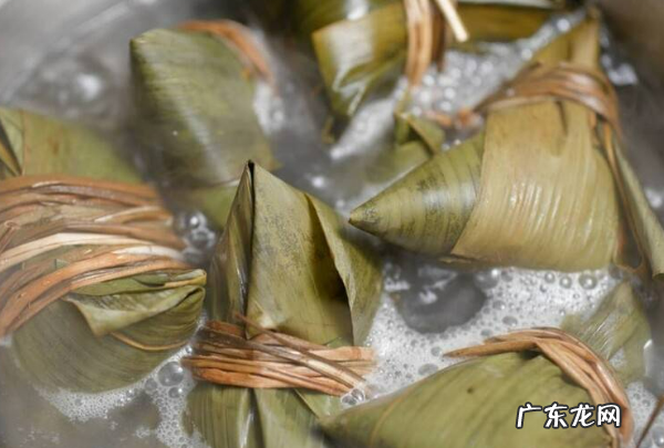 粽子什么水下锅,煮熟粽子是冷水下锅还是热水下锅好
