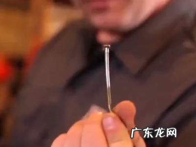 如何取出钉死的钉子,有哪些方法拔出木板上的图钉