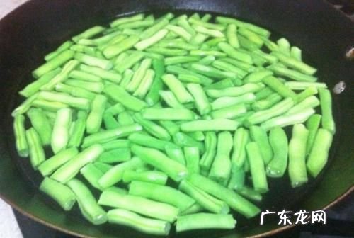 什么豆角炒不熟有毒,没煮熟的豆角有毒说的是哪种豆角