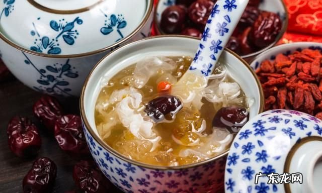 银耳含胶原蛋白,吃银耳能补充胶原蛋白女性