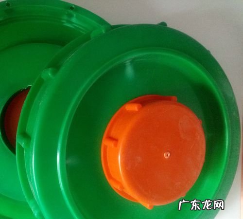 塑料桶长绿毛怎么去除,如何防止塑料水桶里长绿毛