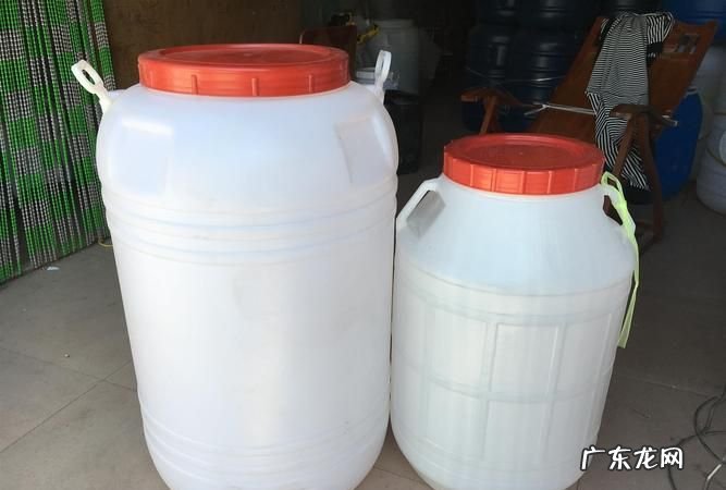 塑料桶长绿毛怎么去除,如何防止塑料水桶里长绿毛