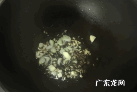 麻辣龙虾尾的做法,麻辣虾尾的做法及配料