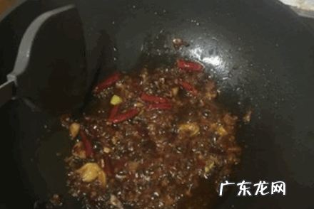 麻辣龙虾尾的做法,麻辣虾尾的做法及配料