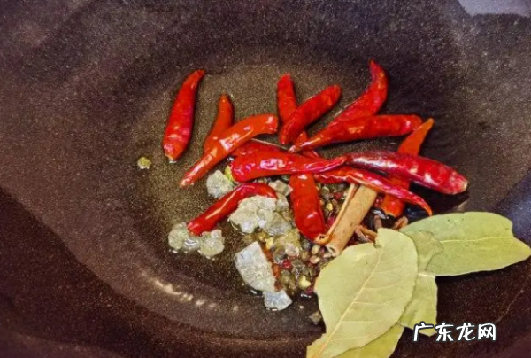 麻辣龙虾尾的做法,麻辣虾尾的做法及配料