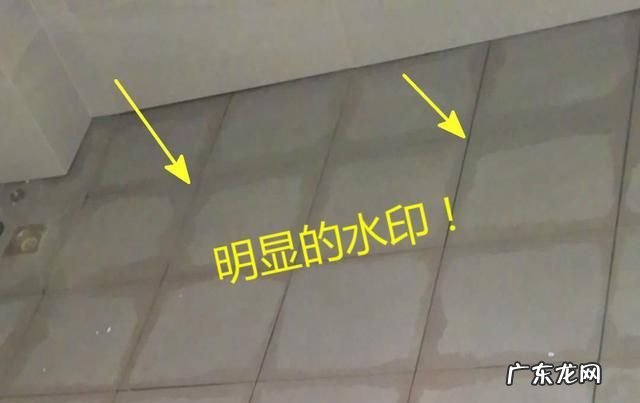 瓷砖擦完有水印怎么办,地砖上一层白蒙蒙的擦不掉怎么办