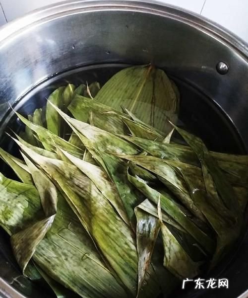 煮棕叶的水有什么用,粽子叶的根煮水有什么作用
