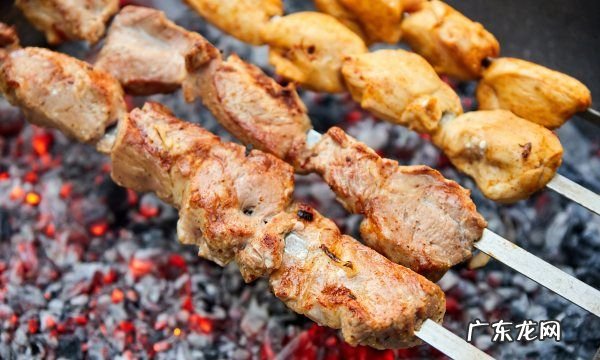 电饼铛能烤羊肉串,自己在家烤羊肉串的腌制方法