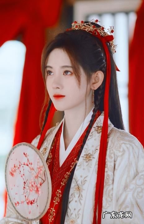 漂亮书生女主叫什么,漂亮书生的主角 漂亮书生的男女主角谁饰演的
