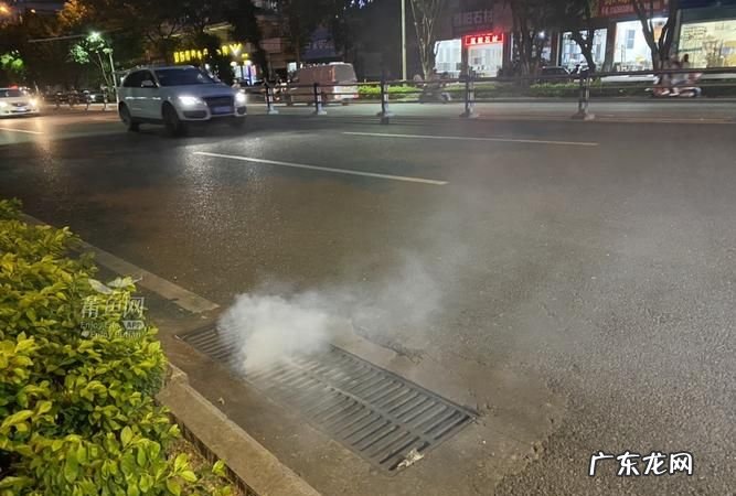 下水道冒烟是什么原因,厨房的下水道堵了怎么疏通