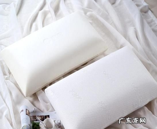 枕芯里的棉一坨一坨的怎么搞,枕芯结成团了怎么蓬松一点