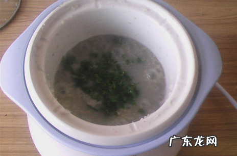 小米粥放糖还是放盐,小米和山药煲粥是放盐还是放糖好吃