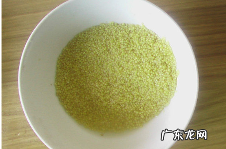 小米粥放糖还是放盐,小米和山药煲粥是放盐还是放糖好吃