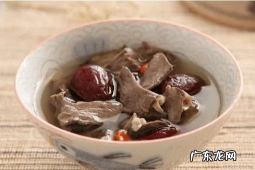 猪心要扔掉哪些东西,烤猪心怎么做好吃