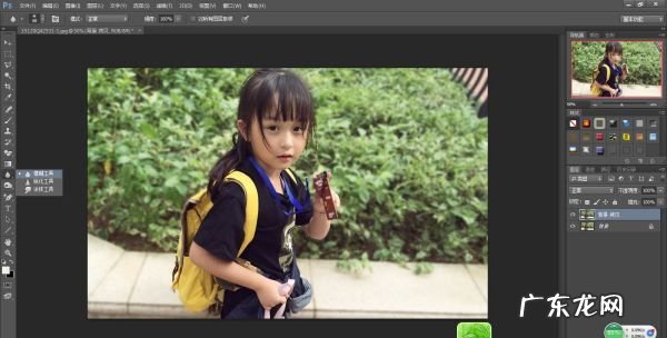 ps如何模糊背景,怎样用ps把背景有清晰变成模糊效果