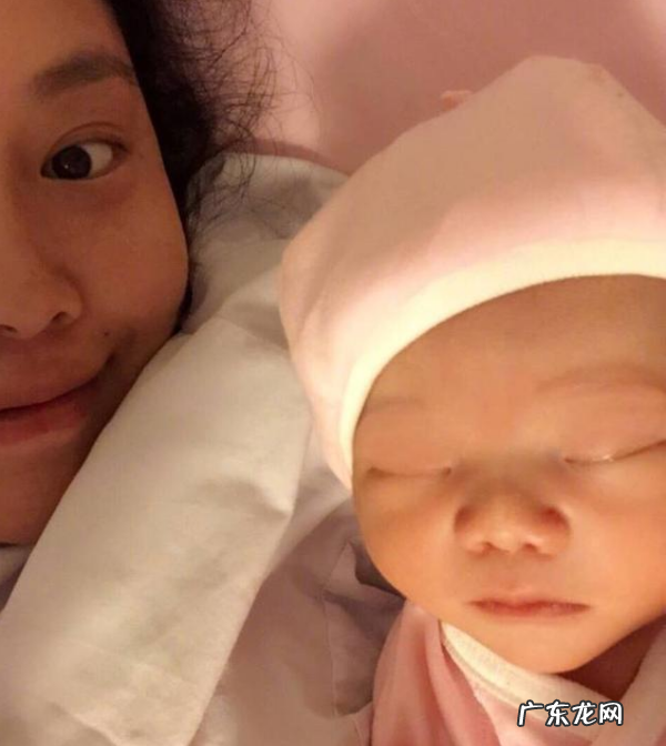 李宇春真的当妈妈了,超女纪敏佳是当兵了