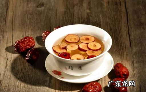 乌枣哪些人不适合吃,蒸熟的大红枣吃多了会上火
