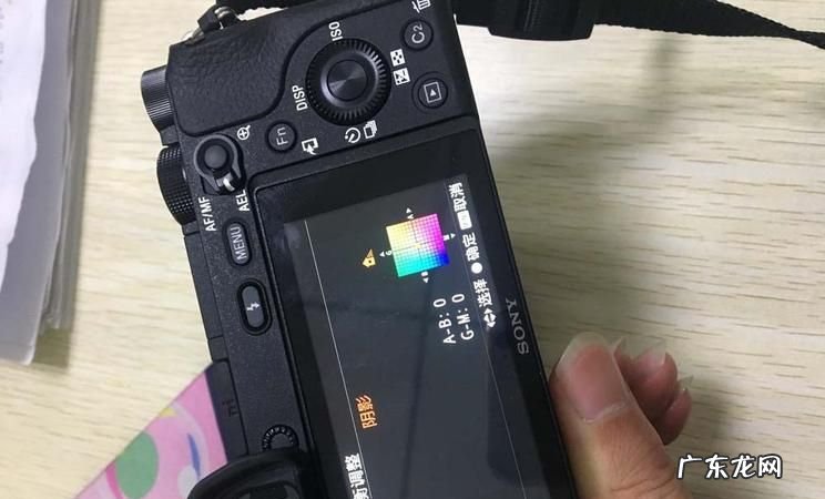 60d怎么调白平衡,佳能6d2怎么连接手机传照片