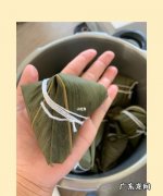 粽子二次加热多久,熟的粽子煮多久