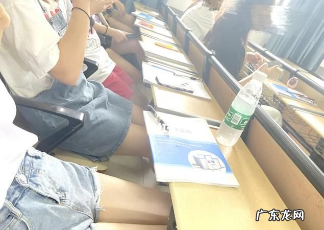 夏天教室太热怎么办,夏天在教室怎么能凉快
