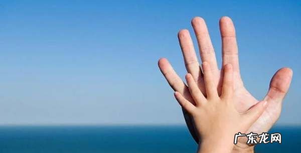 捏手指有什么好处,按摩手指的功效与作用 按摩手指有什么功效