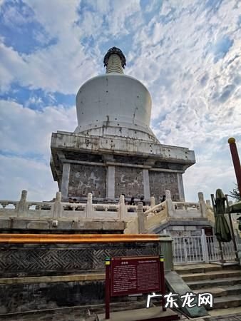 白塔里面有什么,德格扎西持林寺白塔里有什么