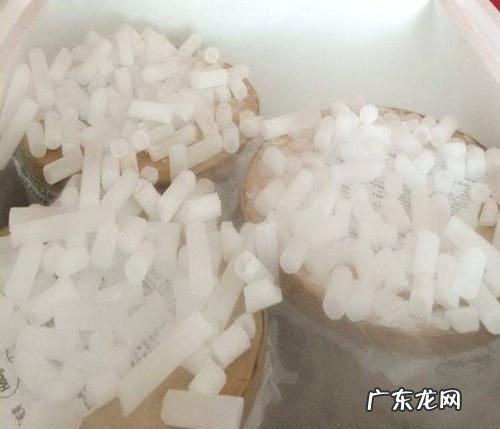 干冰加热水有危险,干冰遇水为什么会对人造成伤害