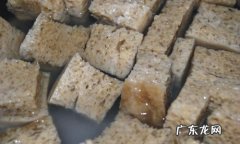 烤麸用冷水还是热水泡,在超市里买的干烤麸应该怎样泡发好